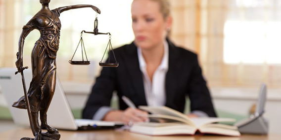 El secreto profesional del abogado de empresa, un derecho aún por definir