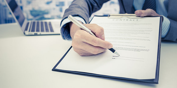 Trabajo activará en agosto dos “planes de choque” contra el abuso de contratos precarios