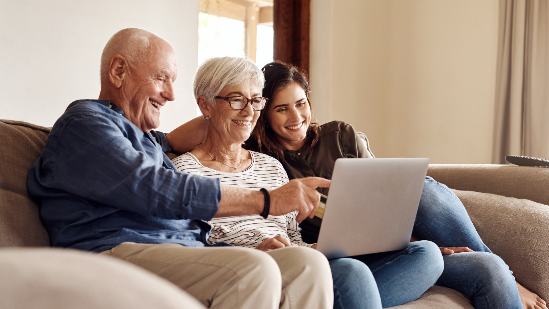 Estas son las ayudas que los mayores de 65 años no están obligados a incluir en la declaración de la renta