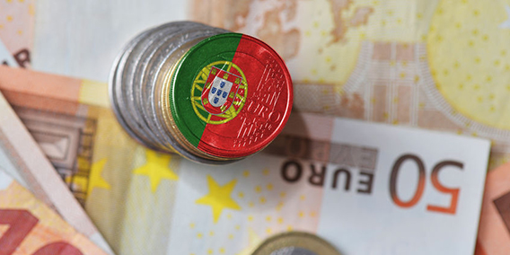 Ofensiva de Hacienda contra los directivos que se van a Portugal