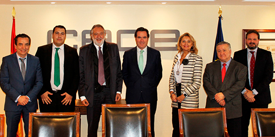 Reunión del presidente y directivos de CEOE con la junta directiva de AESAE