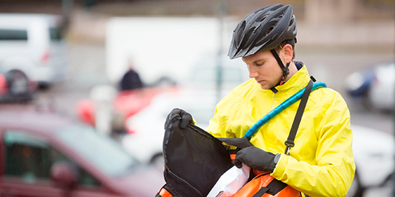 El Supremo sentencia que los “Riders” de Glovo son “Falsos Autónomos”