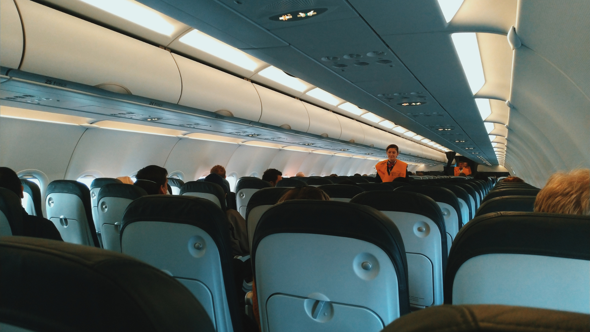 La Eurocámara defiende que el personal de vuelo acceda a la jubilación anticipada en España