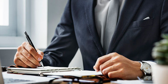 Qué requisitos necesita cumplir un extranjero para crear una empresa en España