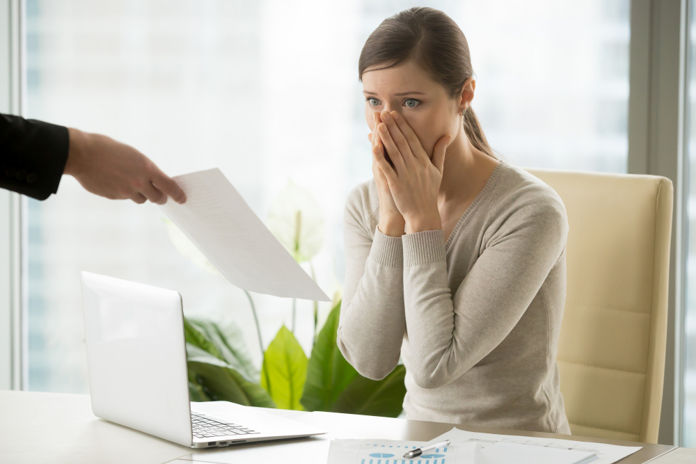 La Seguridad Social advierte: estas son las multas si no se da de alta a una empleada de hogar