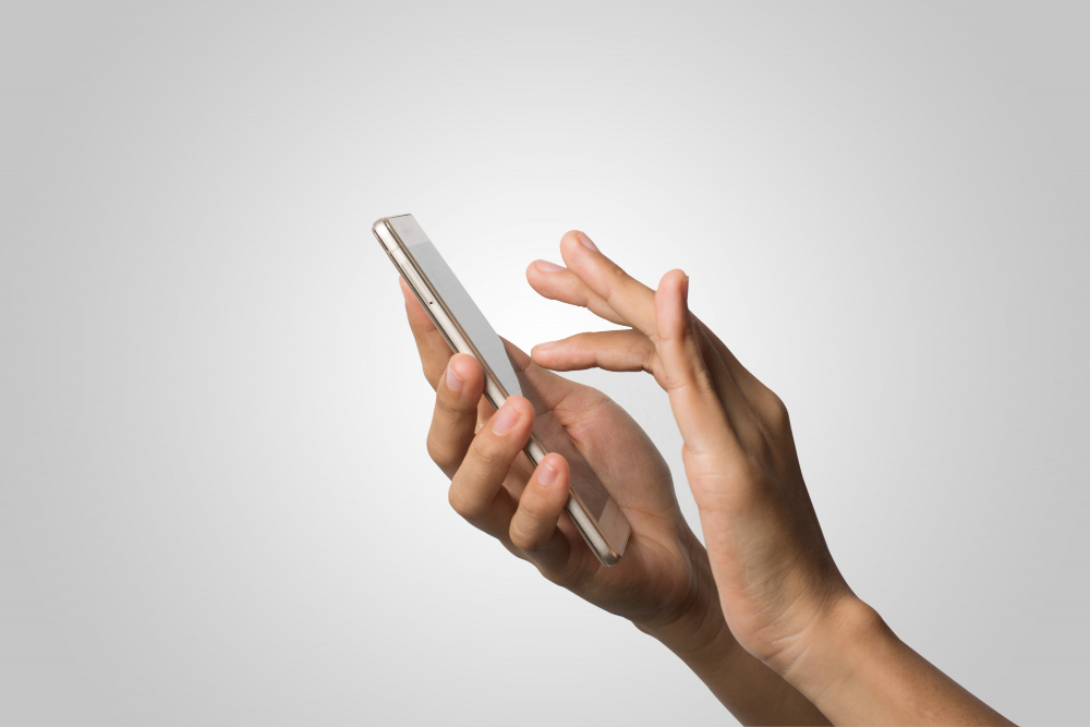 La empresa puede incluir al trabajador en un grupo de WhatsApp sin su consentimiento
