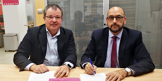 El presidente del Grupo ADADE/E-Consulting visita al asociado de León y firman un acuerdo de colaboración en materia de seguros