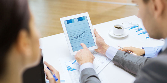 Los economistas piden que se amplíe la 'segunda oportunidad' para emprendedores y personas físicas