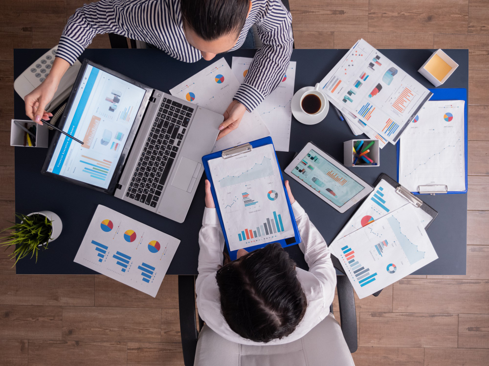 La creación de empresas cae un 7,1% en el tercer trimestre y los concursos suben un 2,2%, según registradores