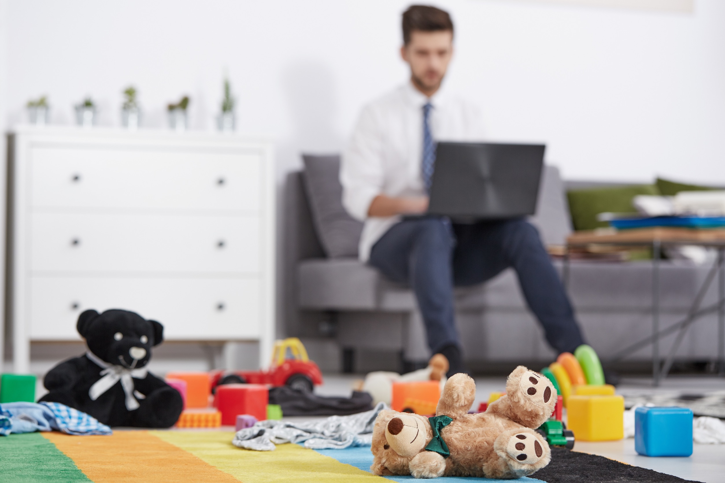 Trabajo confirma que el nuevo permiso parental de ocho semanas será retribuido