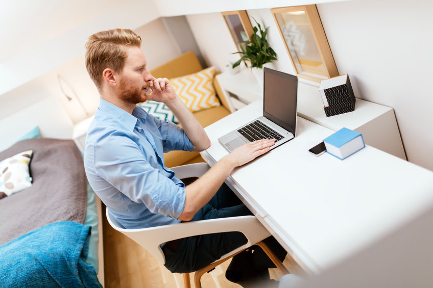 ¿Qué grandes empresas se suben al carro del teletrabajo y en qué se diferencian?