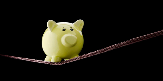 La factura anual de impuestos se lleva más del 40% del beneficio de las pequeñas empresas