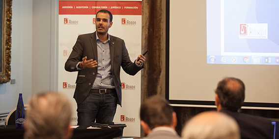 BLUE CONSULTING, Delegado Internacional del Grupo ADADE ponente en la Jornada de Trabajo organizada por el Grupo ADADE /E-Consulting en Madrid 