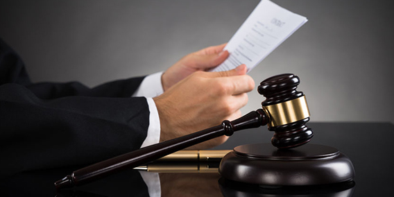 Los notarios pueden impugnar judicialmente la calificación registral