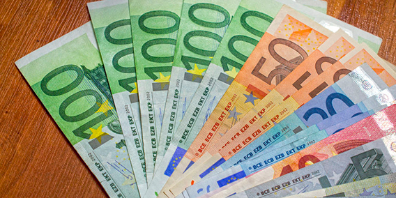 Bruselas propone una autoridad europea contra el blanqueo de capitales
