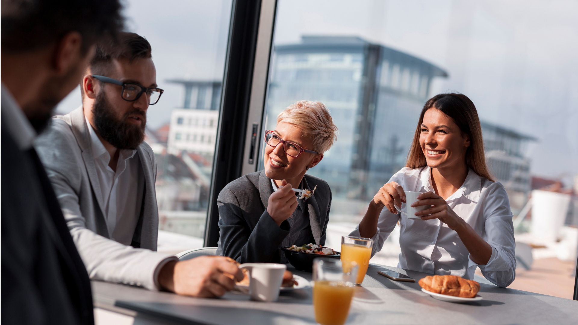Reconocimiento del tiempo de desayuno y fichaje como jornada laboral