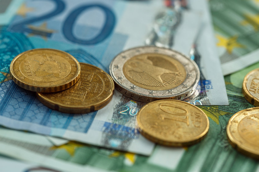 España acelera con los fondos de recuperación de la UE tras superar las trabas iniciales