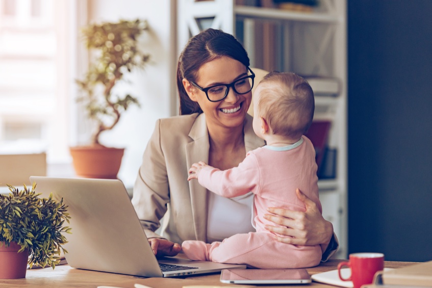 La Seguridad Social amplía a dos años la bonificación del 80% en cuota para las madres que retomen la actividad