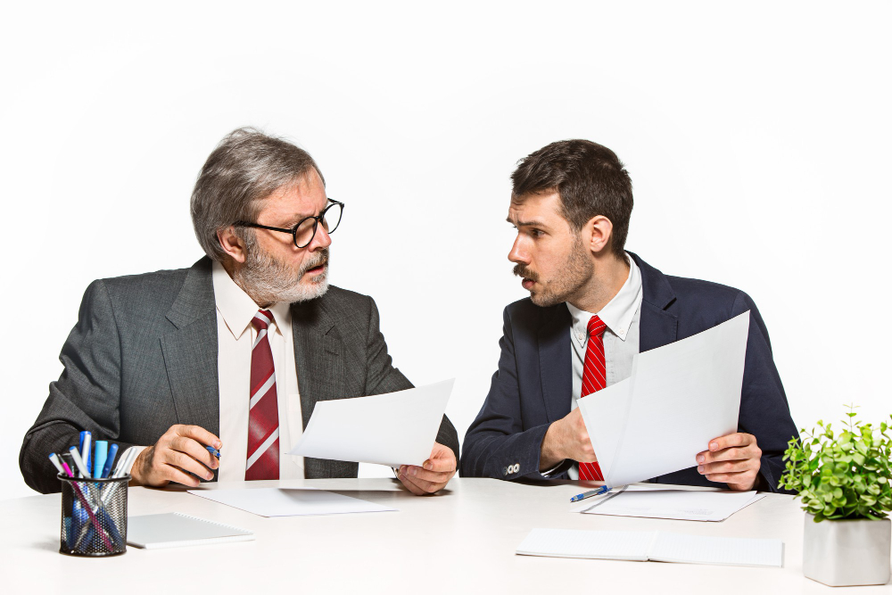 El llamamiento en los contratos fijos discontinuos: Plazos y medios de comunicación con las personas trabajadoras