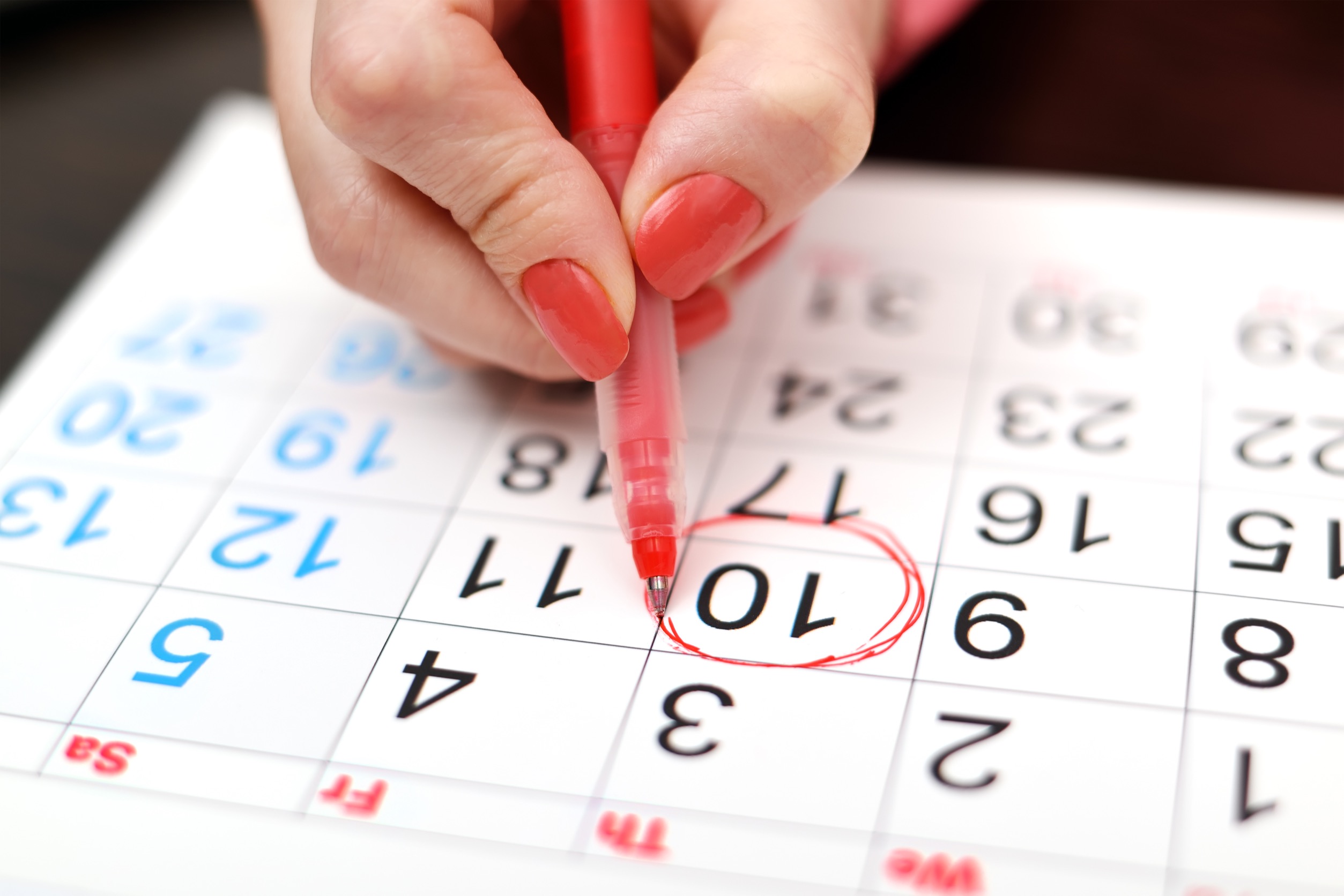 Si mi día de descanso semanal cae en festivo, ¿puedo recuperarlo?