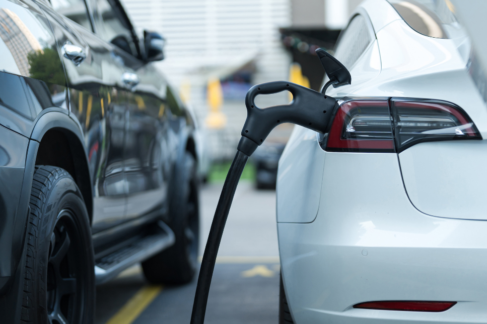 Los autónomos se pueden deducir el 100% del IVA en la recarga de vehículos eléctricos