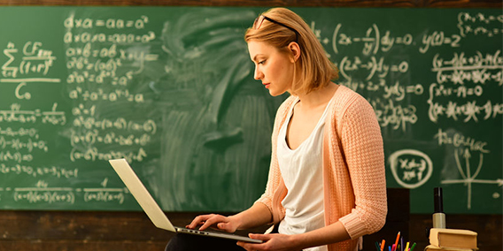 ¿Son falsos autónomos los profesores de academias?