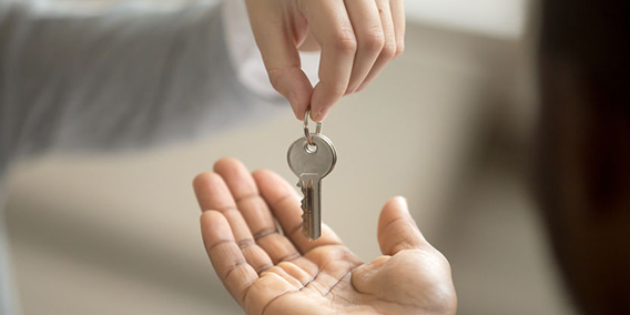 ¿Me puedo deducir por compra de vivienda cuando el préstamo fue entre particulares?