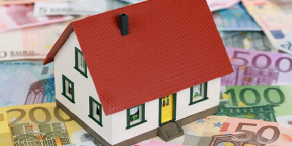 Cómo ahorrar en el IRPF si ha transmitido una vivienda