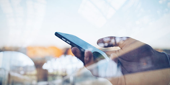 ¿Se puede cambiar el horario laboral con 'un whatsapp'?